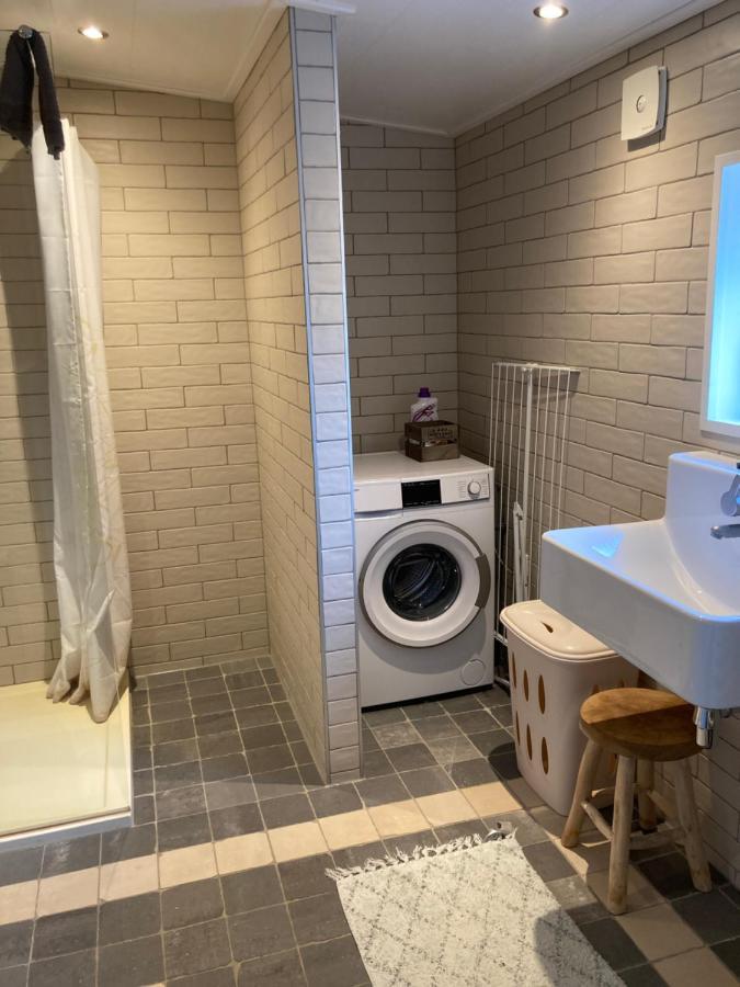 Schwone Diekhuusje - Vakantiewoning Aan De Noordzeekust Schoondijke Exterior foto
